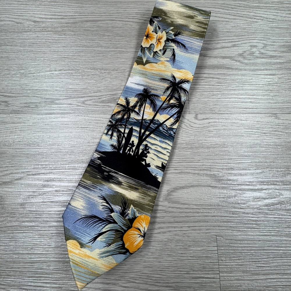 Walt Disney World Mens Tie Mickey Mouse Tropical Island Beach Blue Silk One Size